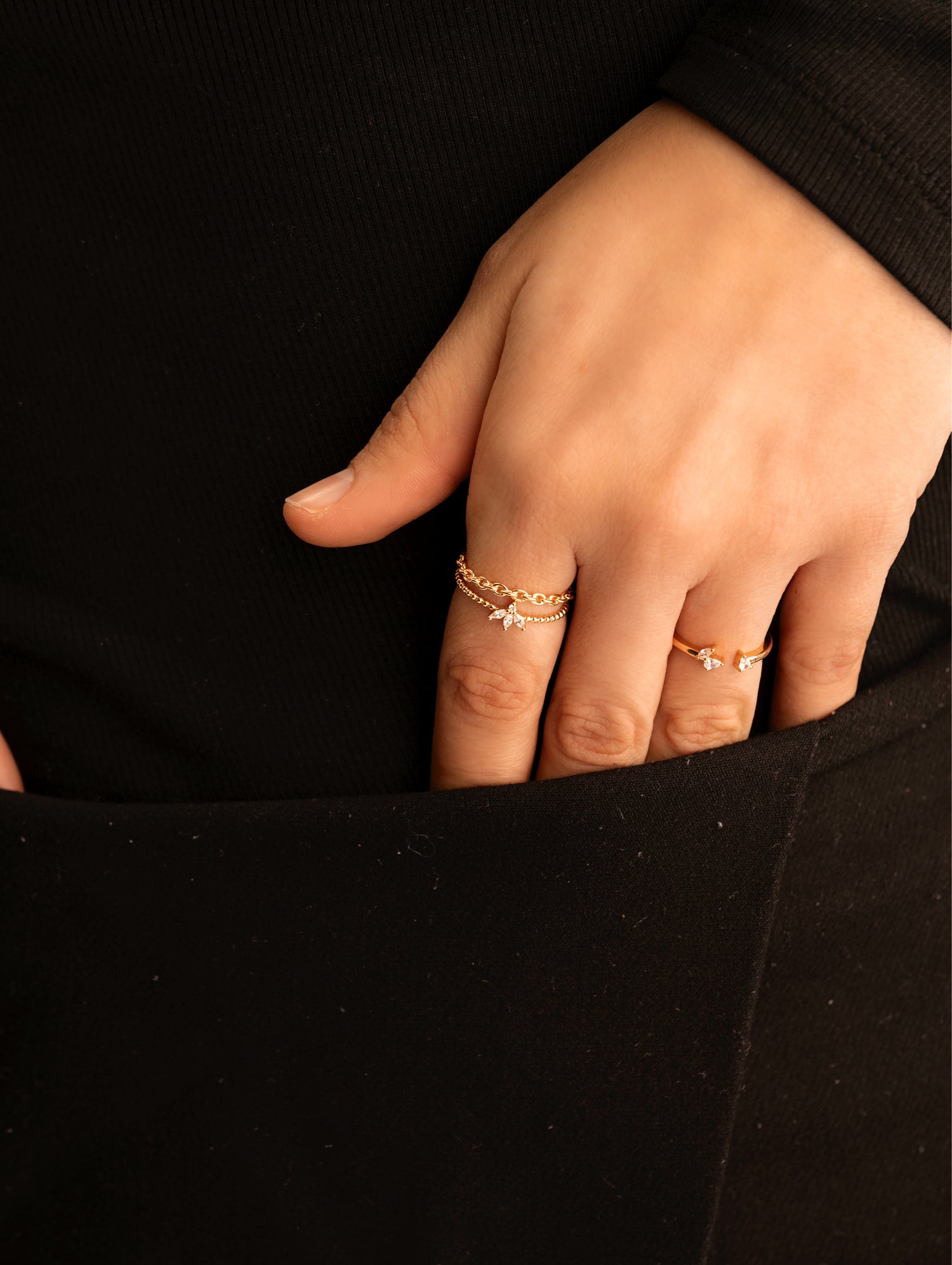 Bague fine en plaqué or 18 carats et zircon | Maison Lissia