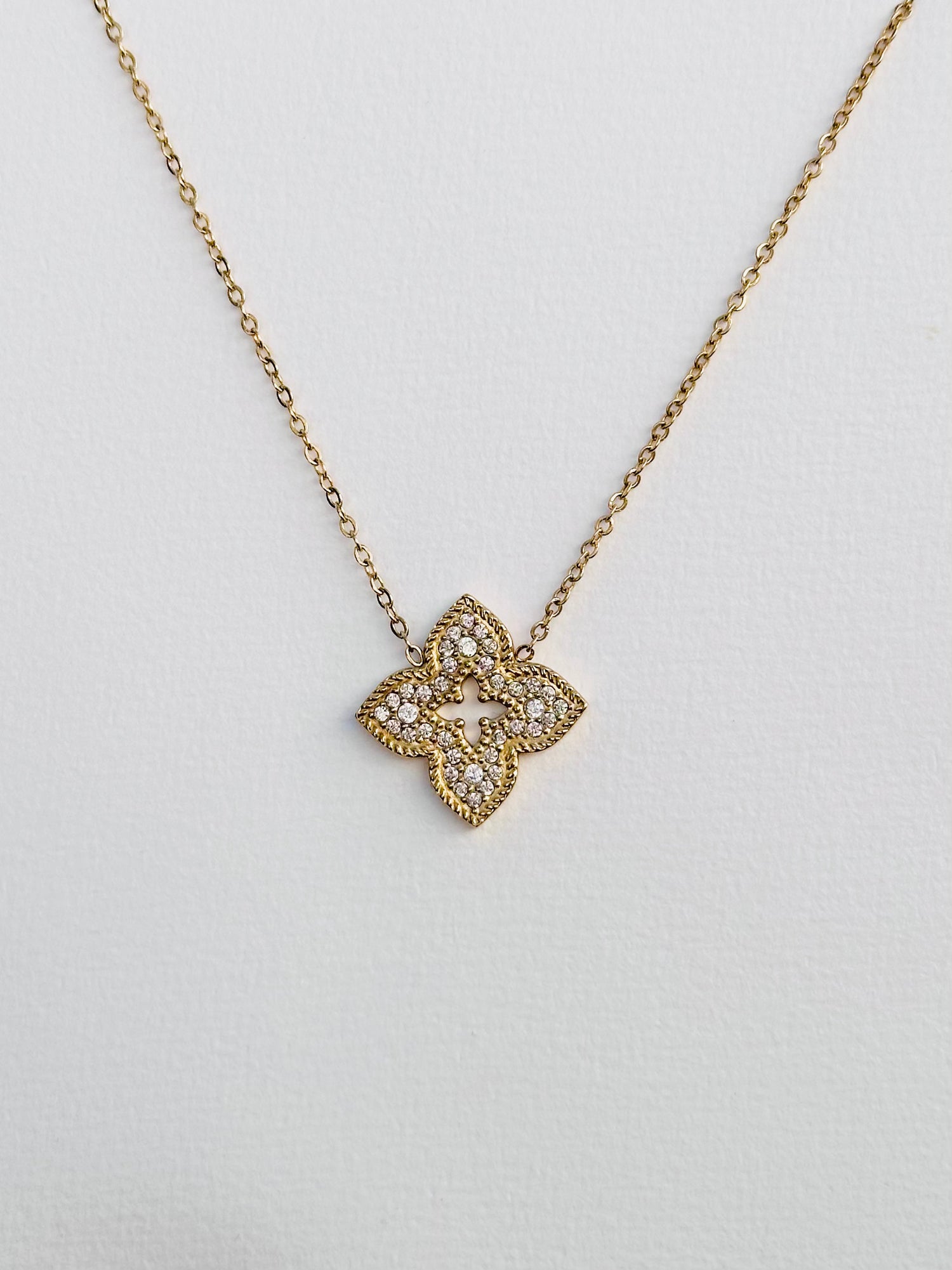 COLLIER ALYA